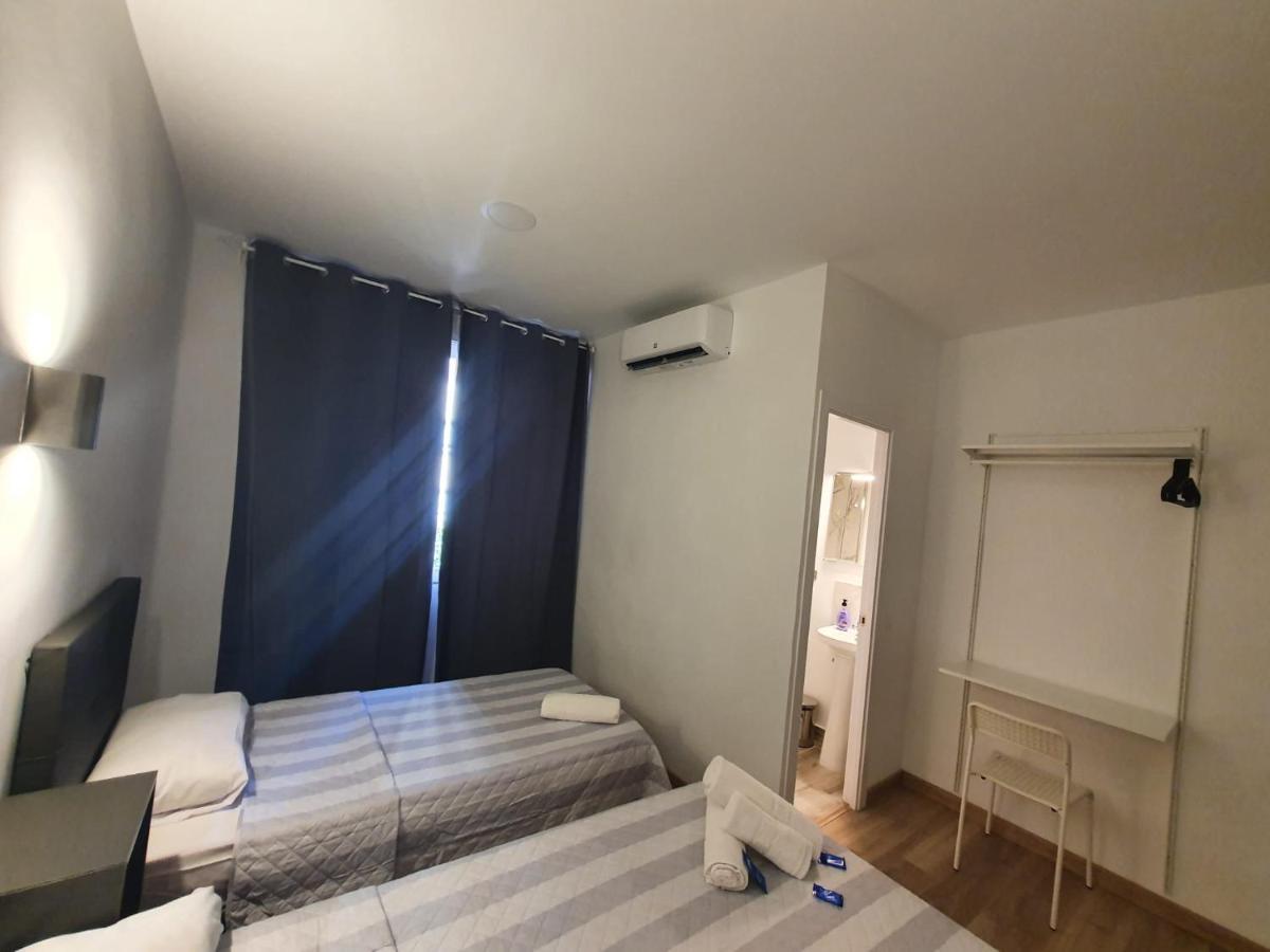 Hostal Vara 马德里 外观 照片