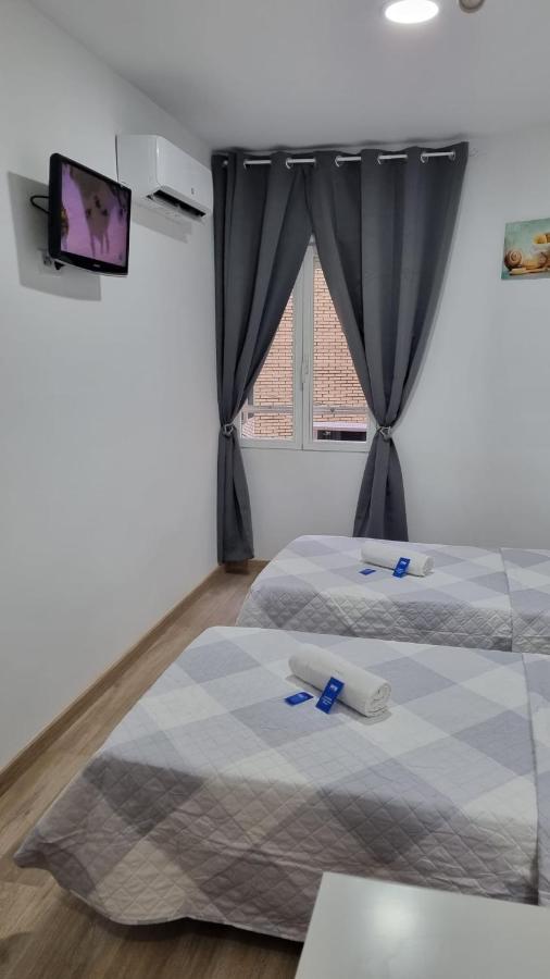 Hostal Vara 马德里 外观 照片
